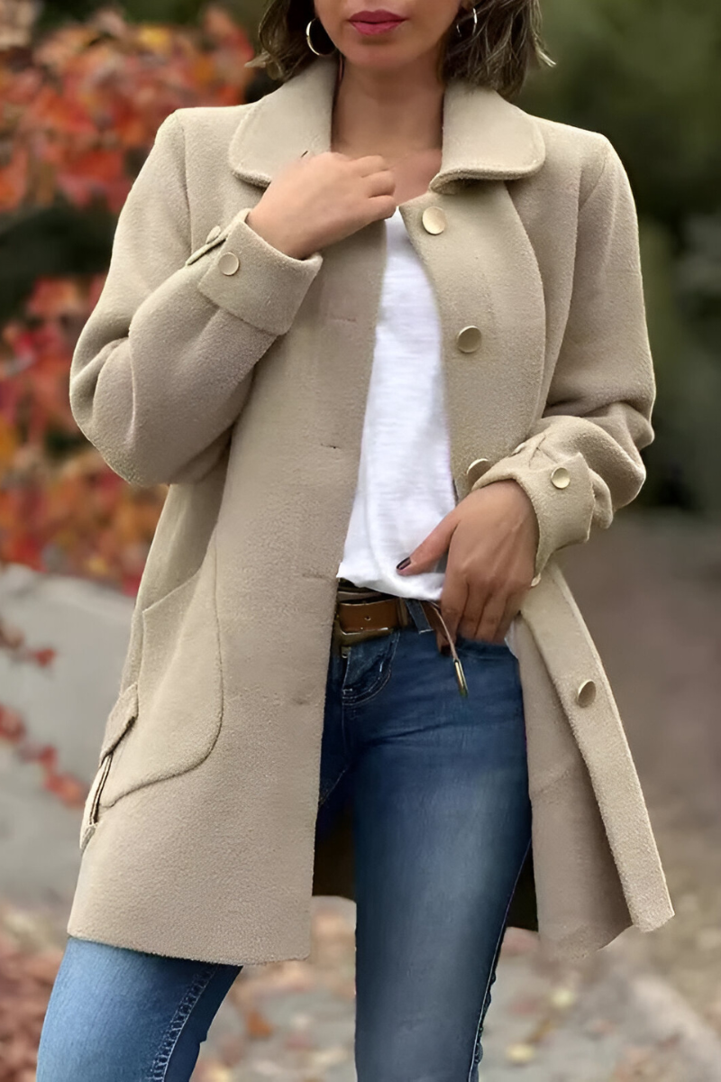 Irena™ | Klassieke Jas met Knopen – Tijdloze Elegantie voor Elke Gelegenheid